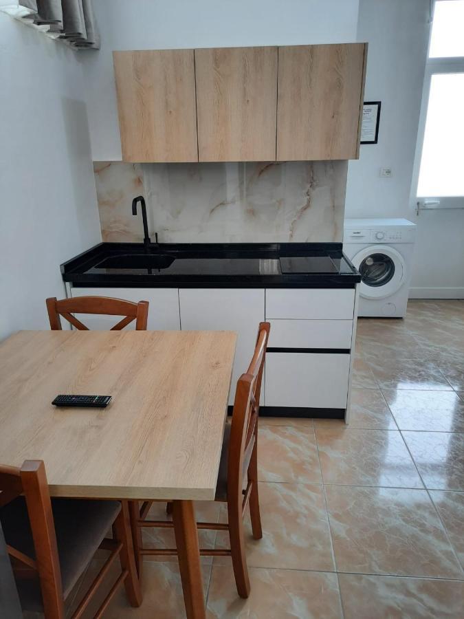 Vila Pushimi Regis Velipoje Bagian luar foto